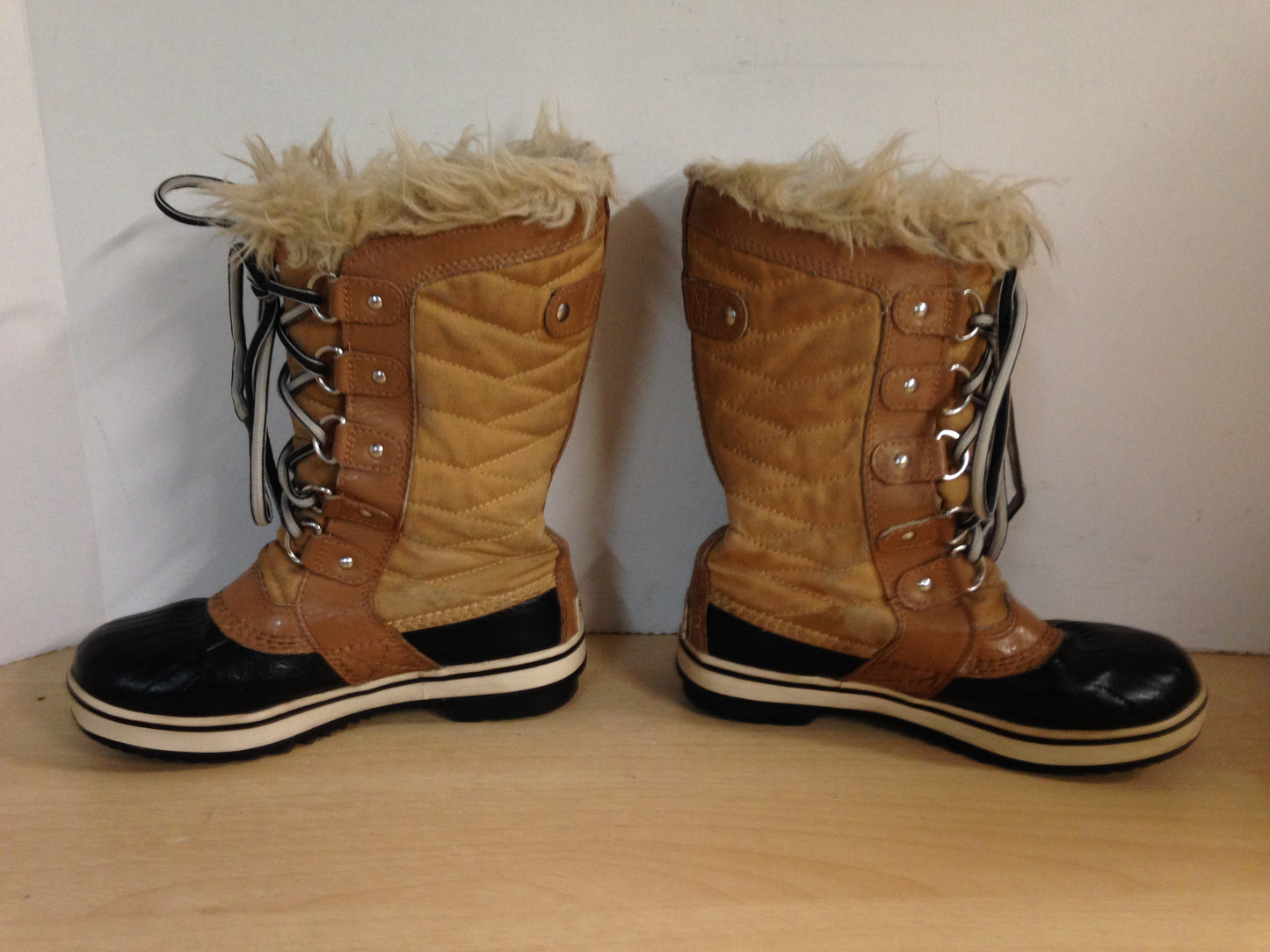 Winter Boots Child Size 1 Sorel With Faux Fur Brown Black