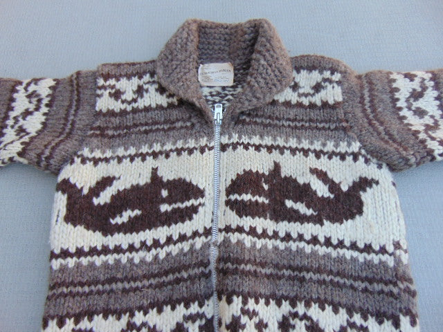 Winter Coat Ladies Size Large Vintage Cowichan Indian Sweater Whales Genuine Hand Spun Wool With Registration Number Excellent RARE
