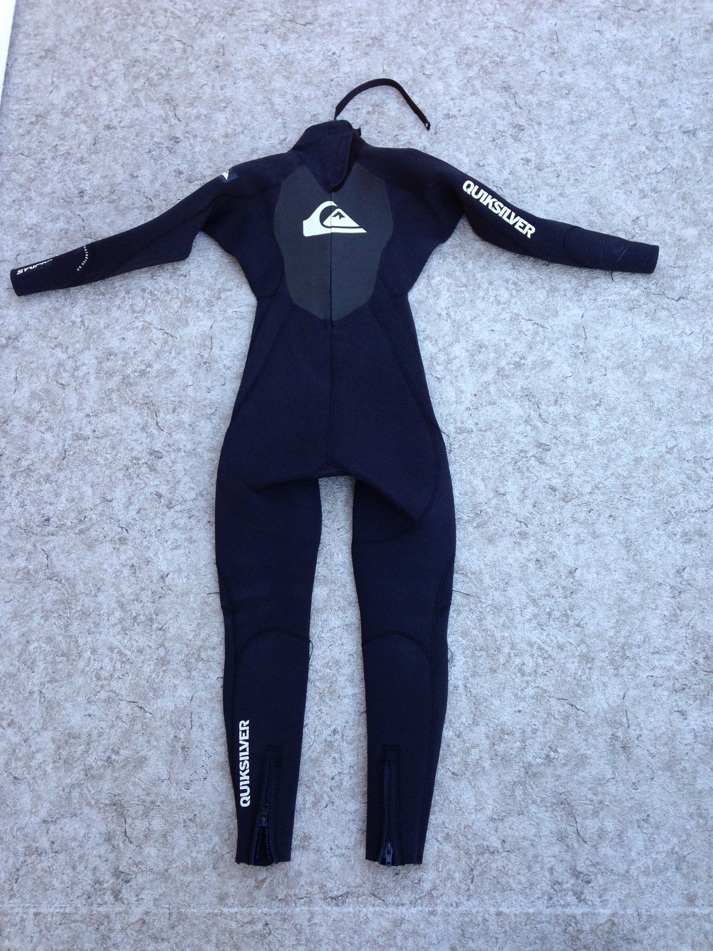 Wetsuit Child Size 10 Full Quick Silver Black 3.0 mm