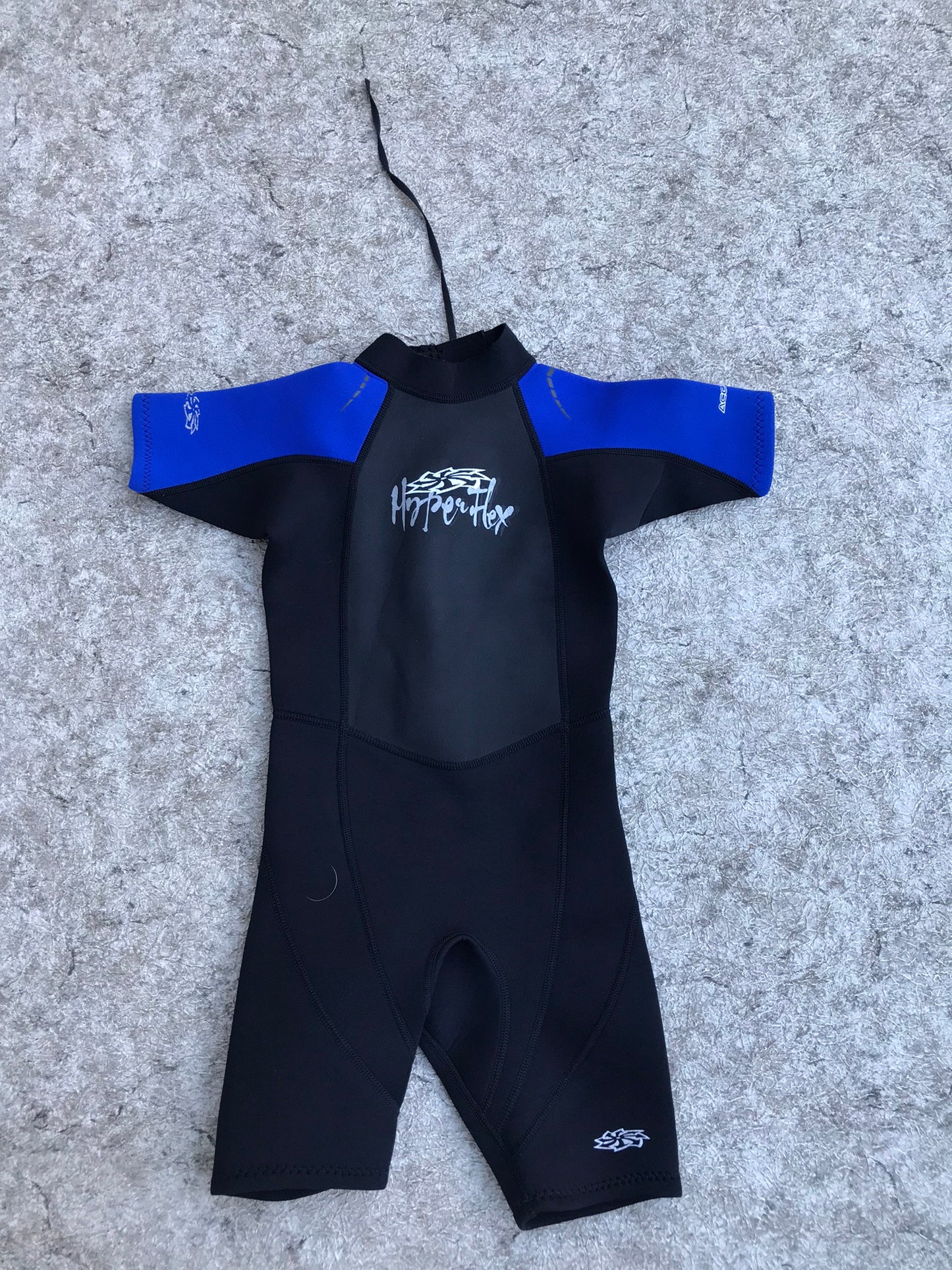 Wetsuit Child Size 6 Hyper Flex Blue Black 2.5 mm  Excellent