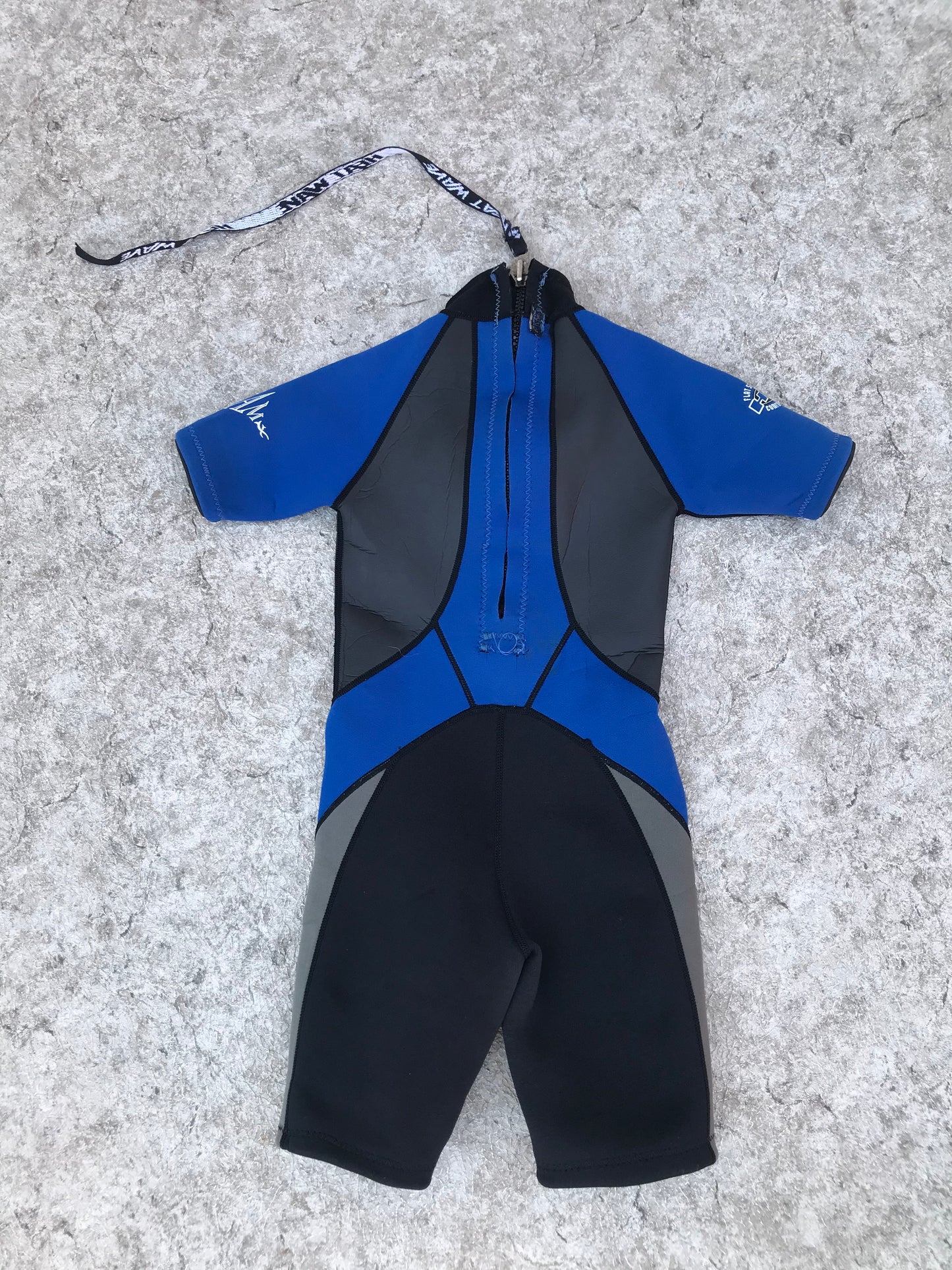 Wetsuit Child Size 8 HO Black Blue 2-3 mm As New