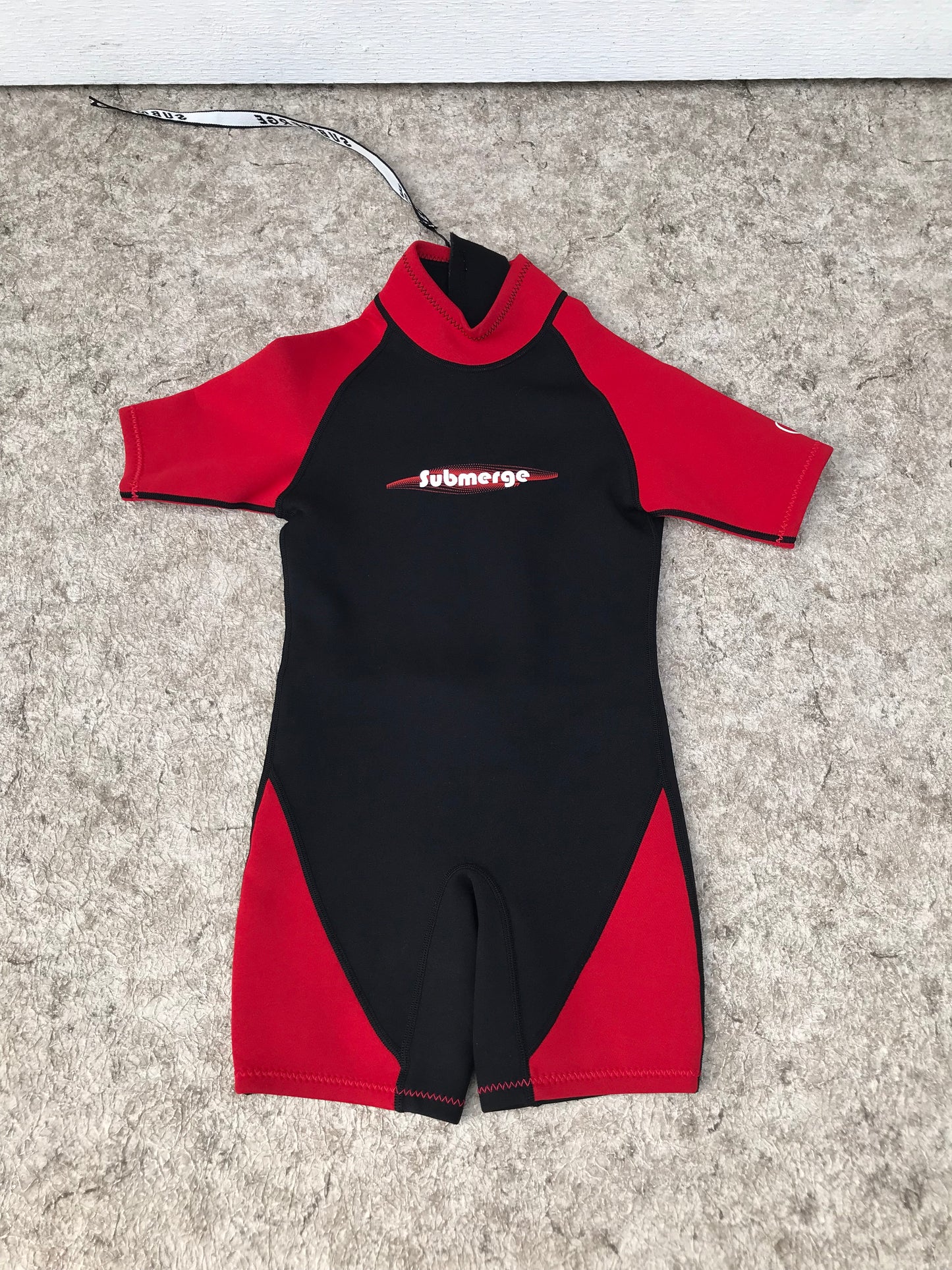 Wetsuit Child Size 8 Submerge Black Red 2-3 mm Neoprene