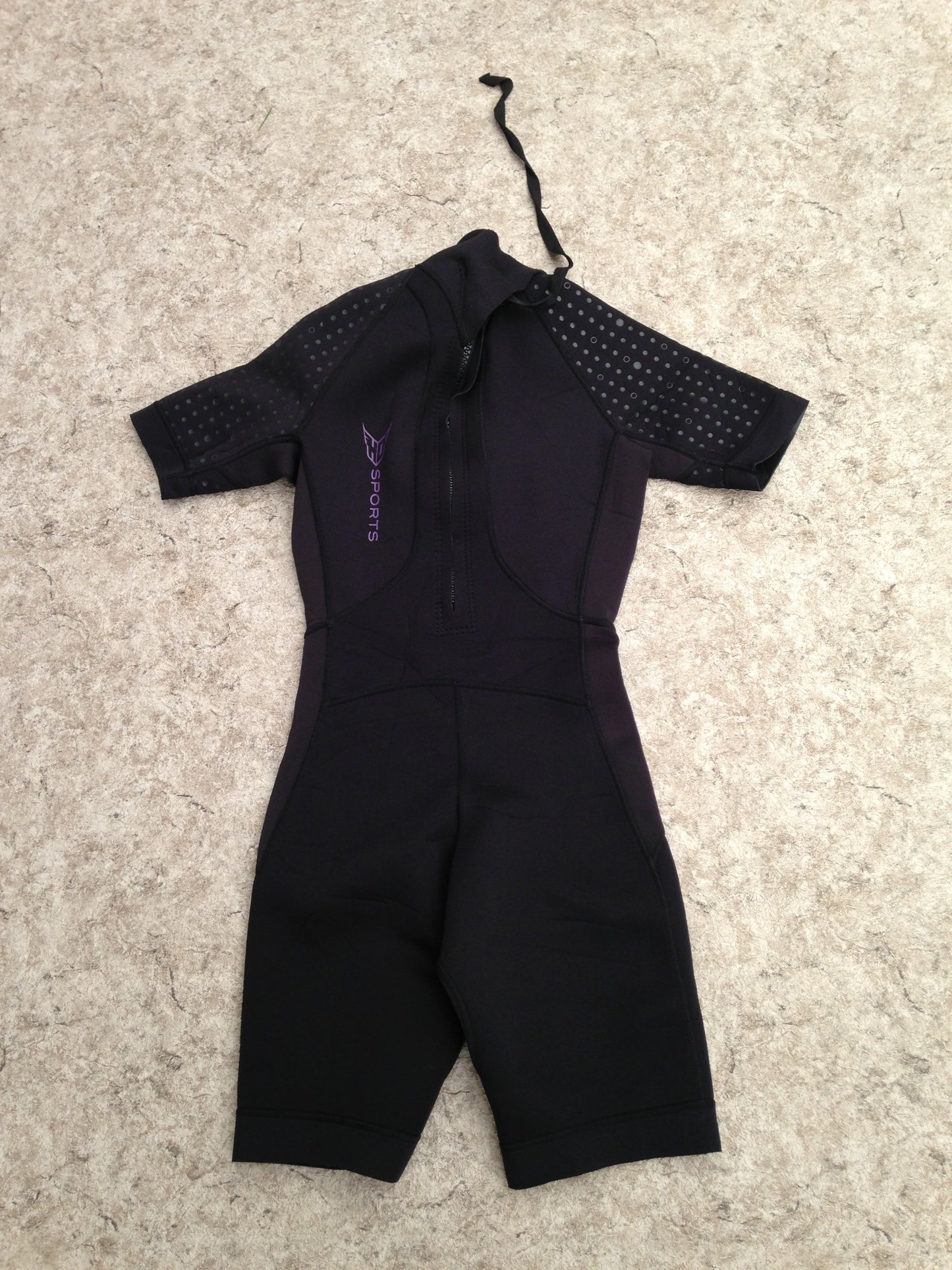 Wetsuit Ladies Size 5-6 HO Black Purple 2-3 mm Neoprene New Demo Model