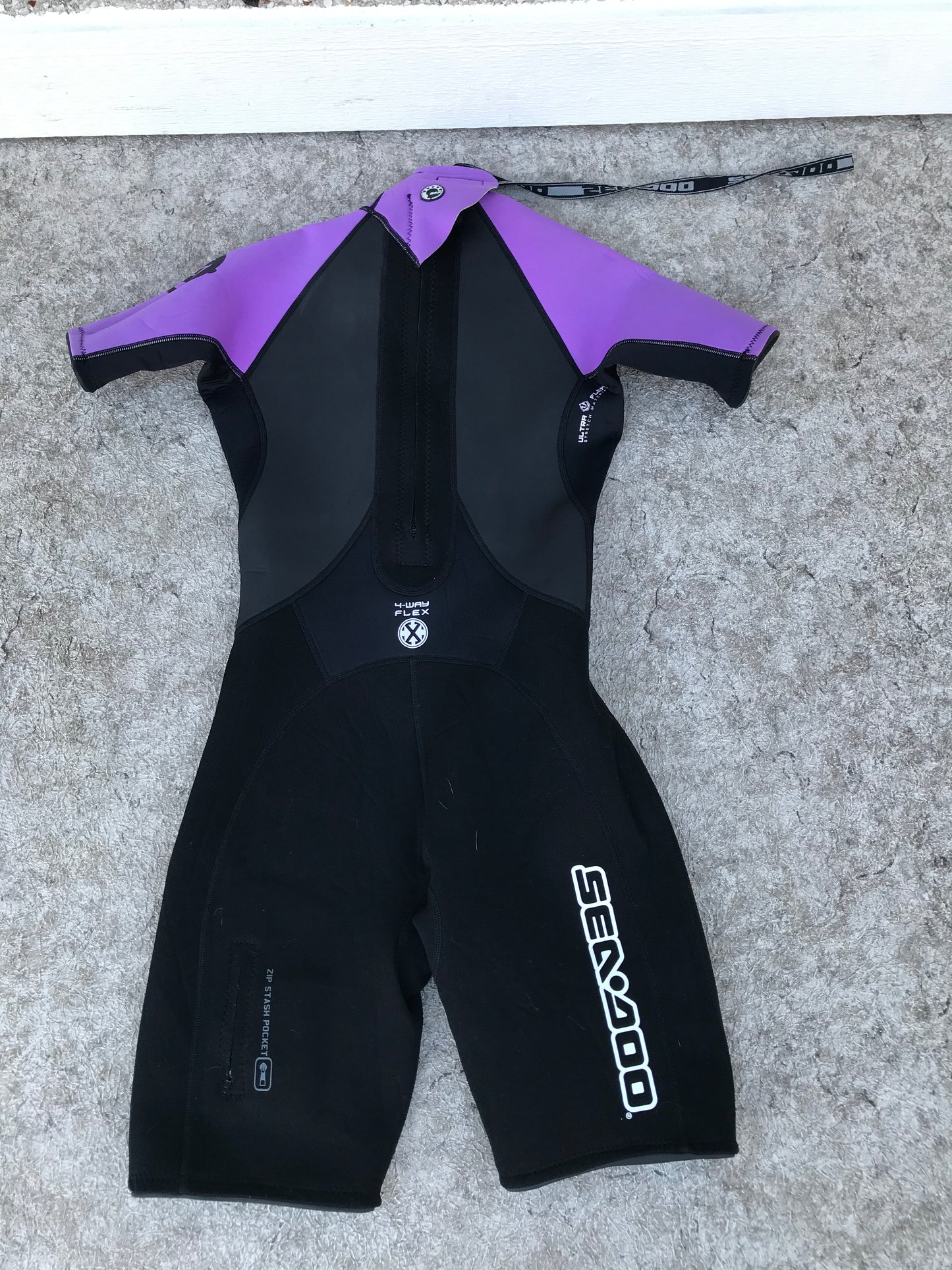 Wetsuit Ladies Size 9-10 Sea Doo 2-3 mm Purple Black Excellent