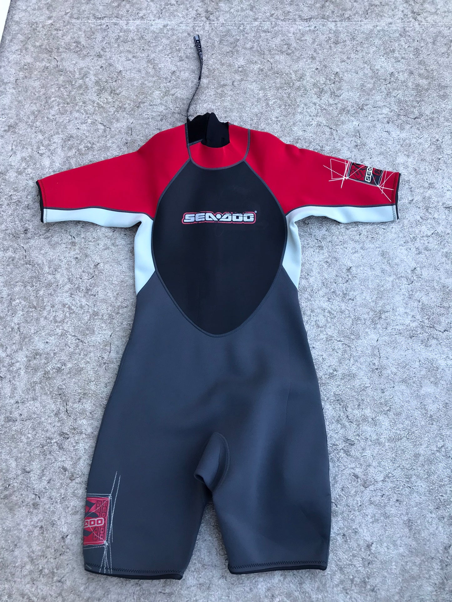 Wetsuit Men's Size Large Sea Doo 2-3 mm Grey Red As New