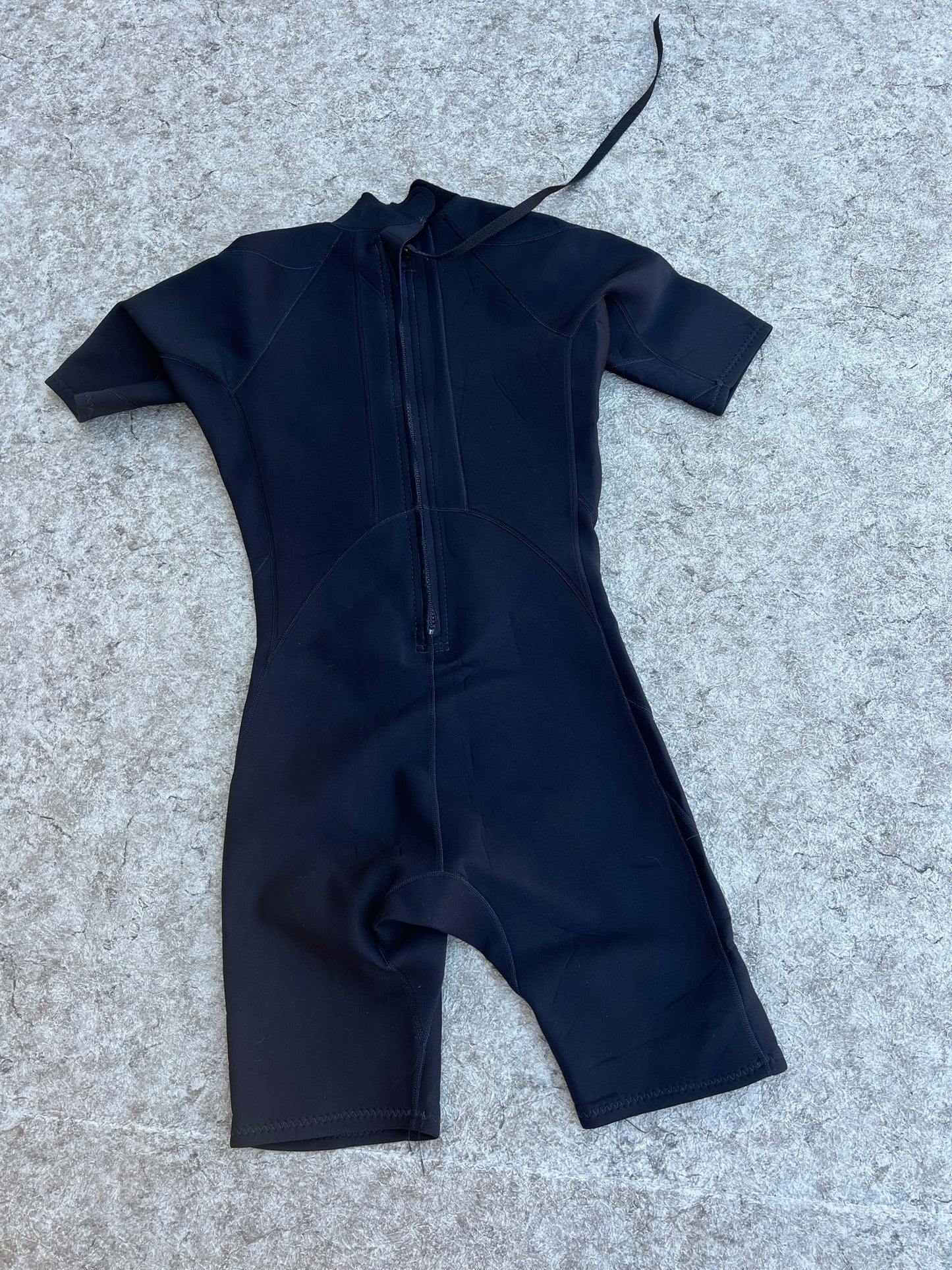 Wetsuit Men's Size Medium DiveSkins Black 2-3 mm As New TH 2314