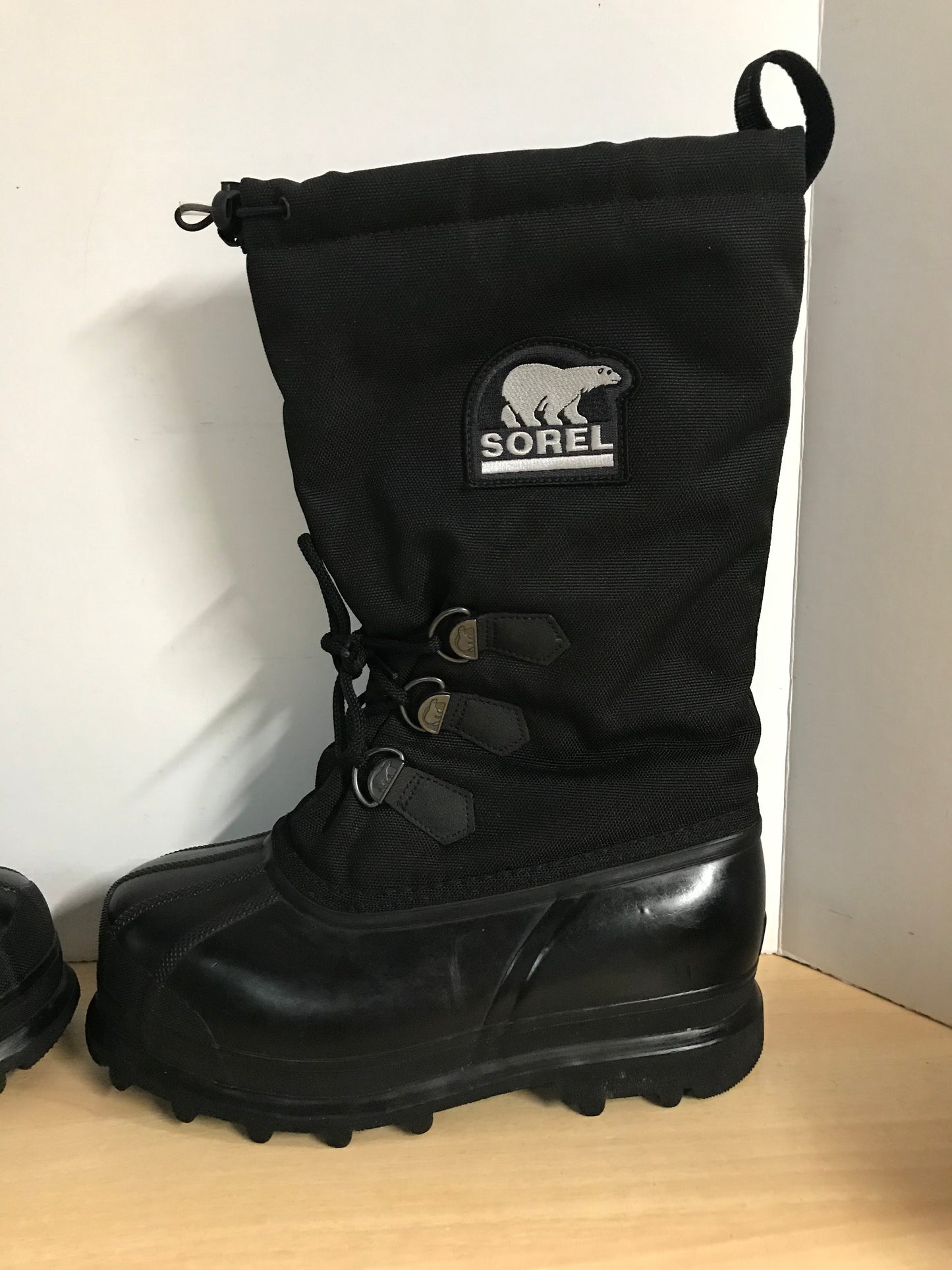 Winter Boots Men's Size 9 Sorel Black With Liner New Demo Model