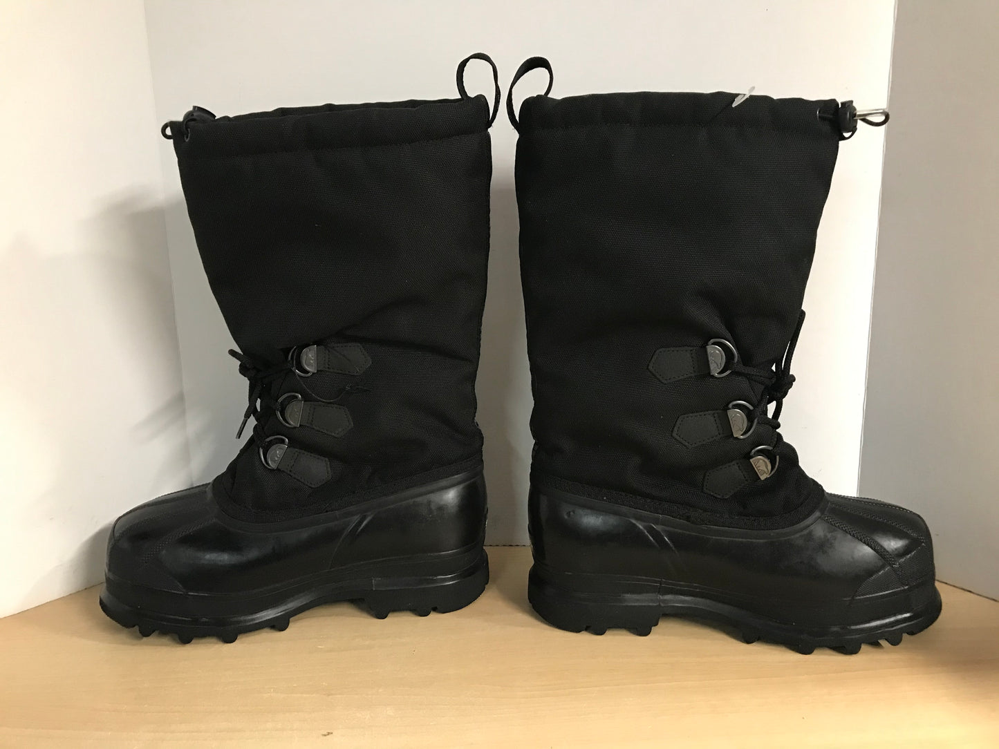 Winter Boots Men's Size 9 Sorel Black With Liner New Demo Model