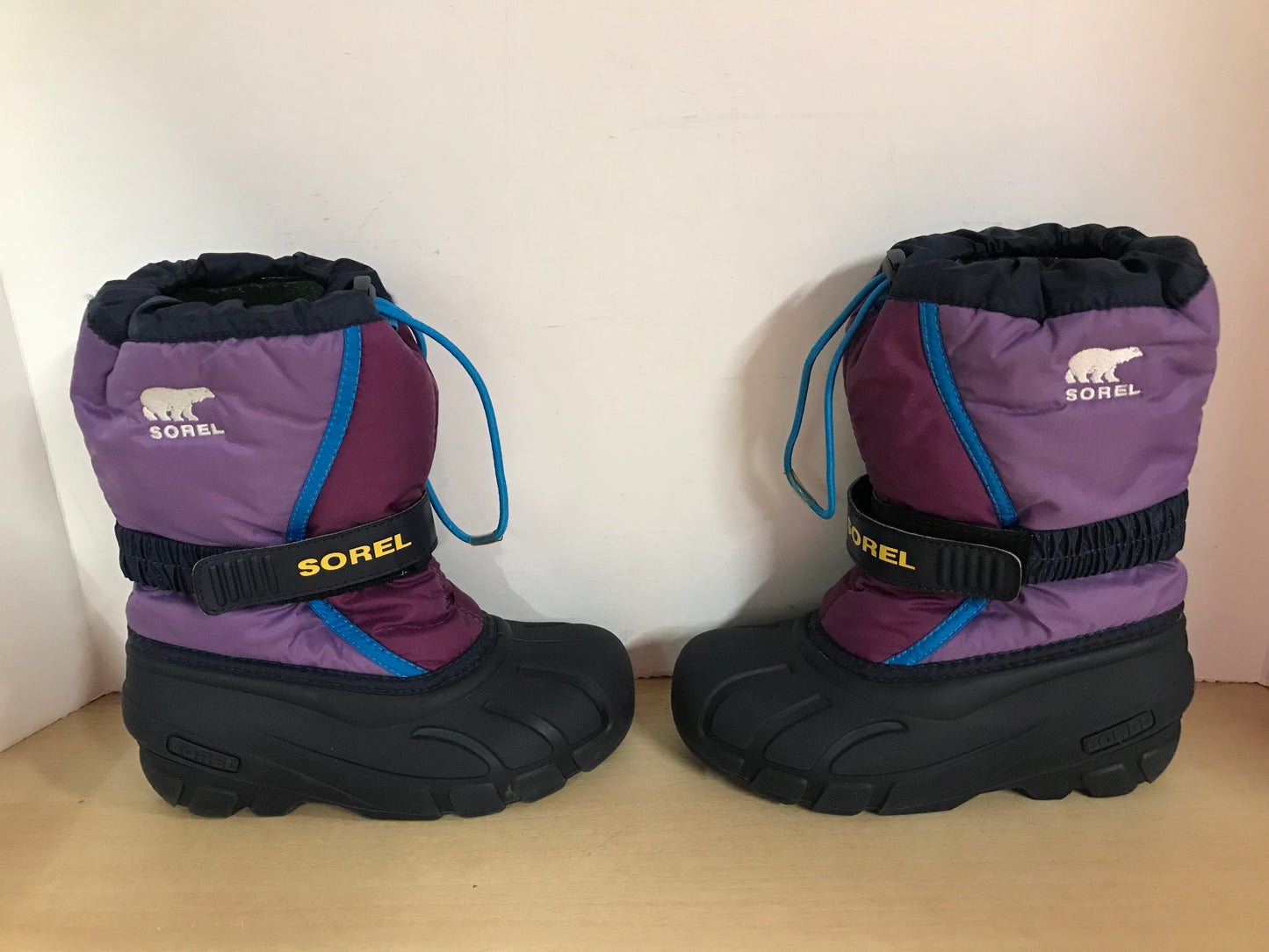 Winter Boots Child Size 1 Sorel Purple With Liner Excellent