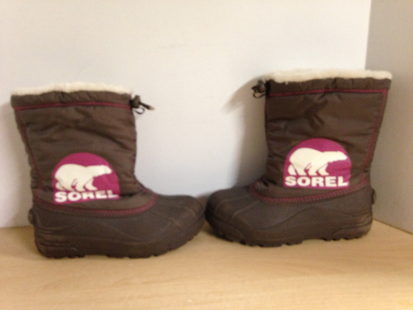 Winter Boots Child Size 4 Sorel Brown Pink Excellent