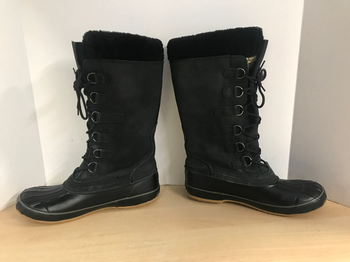 Winter Boots Ladies Size 11 Kamik Snow Vixen Black Leather With Liner Excellent