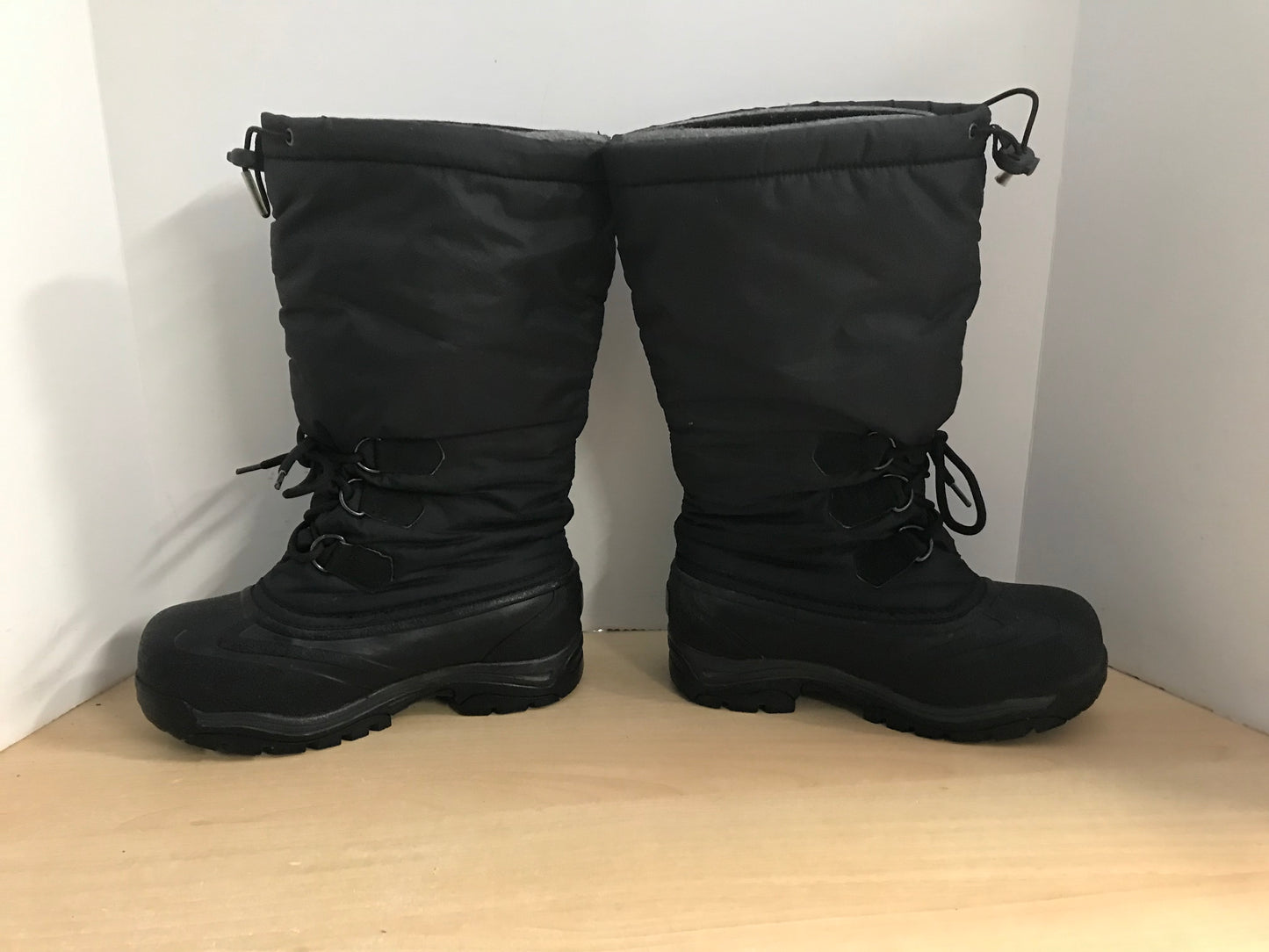 Winter Boots Ladies Size 7 Sorel With Liner Black