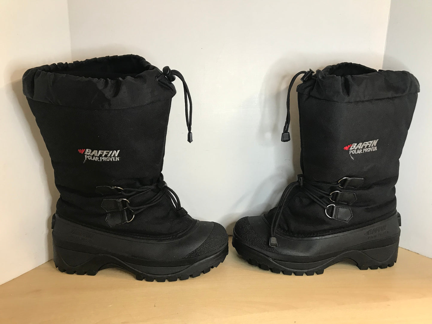 Winter Boots Men's Size 11 Baffin Polar Proven Polar Deep Cold Arctic Wear Black With Liner New Demo Model Outstanding Quality