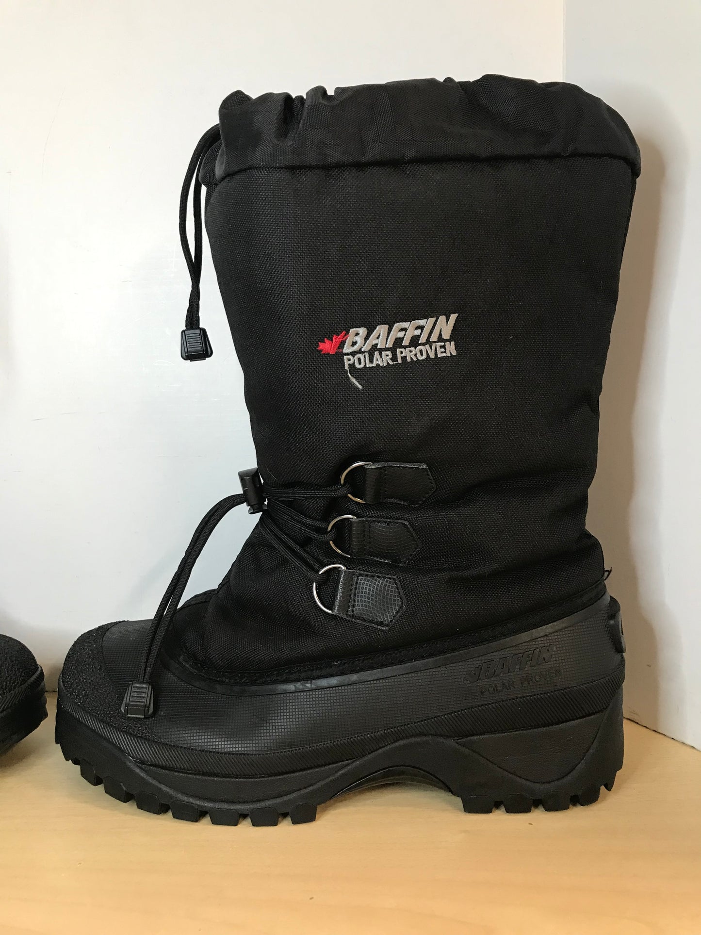 Winter Boots Men's Size 11 Baffin Polar Proven Polar Deep Cold Arctic Wear Black With Liner New Demo Model Outstanding Quality