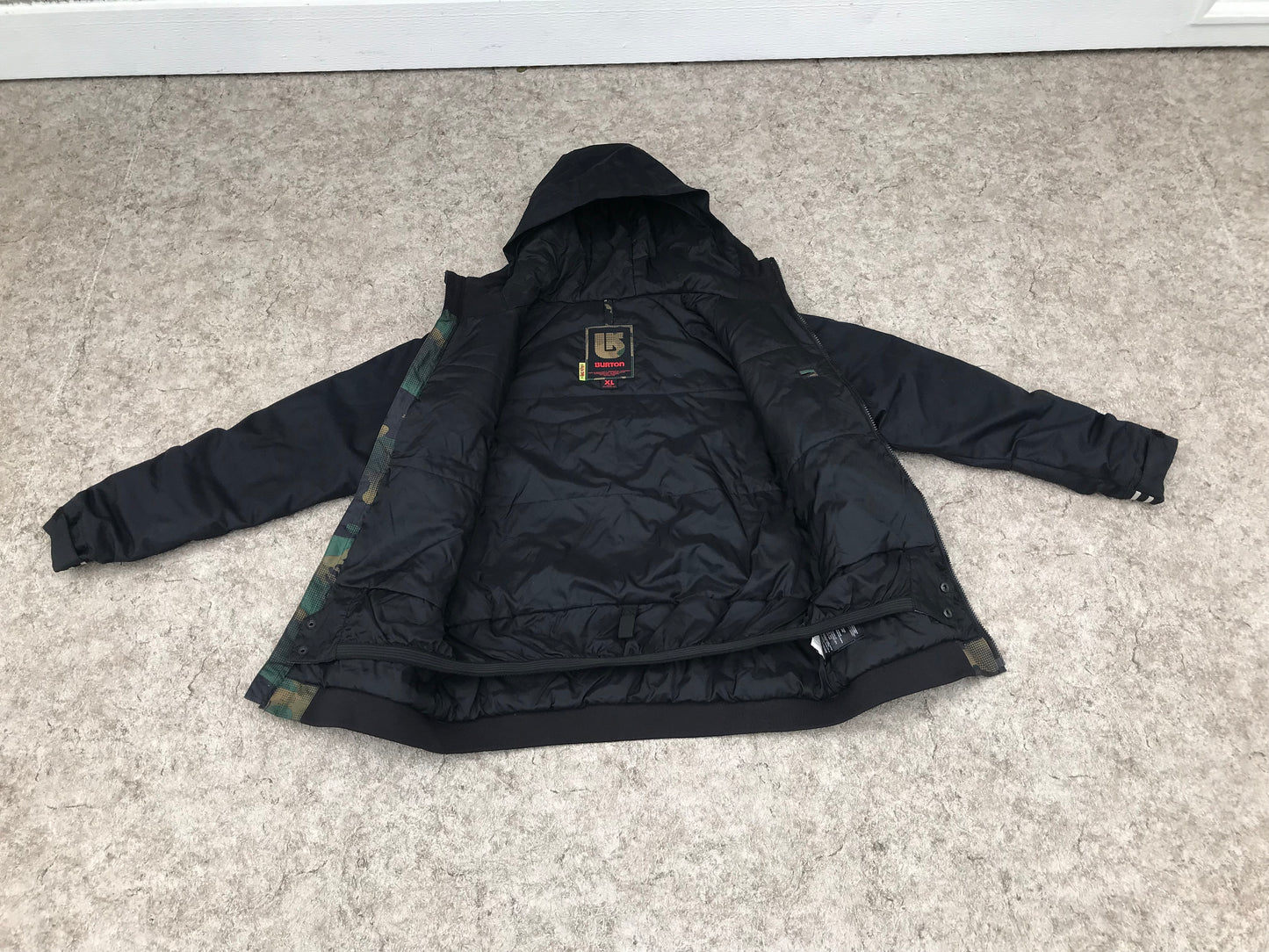 Winter Coat Child Size X Large 18 Youth Burton Black Multi With Snow Belt New Demo