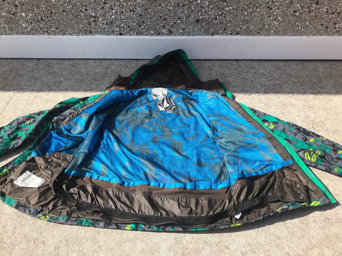 Winter Coat Men's Size Large Volcom Transition Faces Grey Green With Snow Belt Waterproof  Excellent