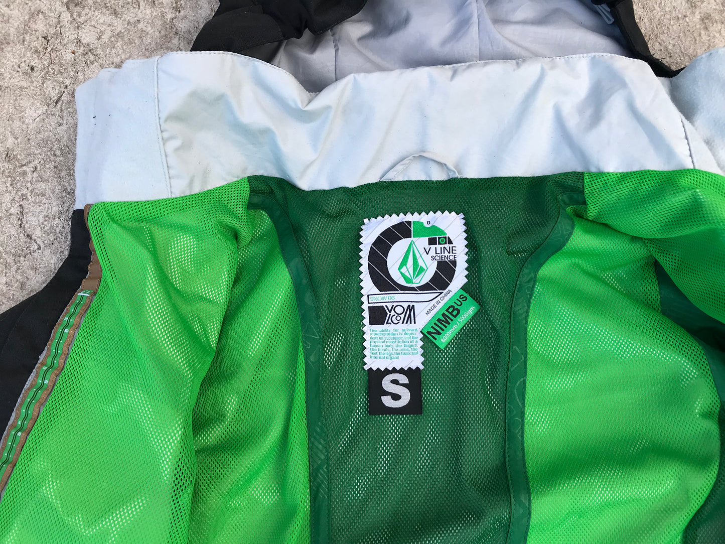 Winter Coat Men's Size Small Volcom With Snow Belt Waterproof Snowboarding Black Lime New Demo Model