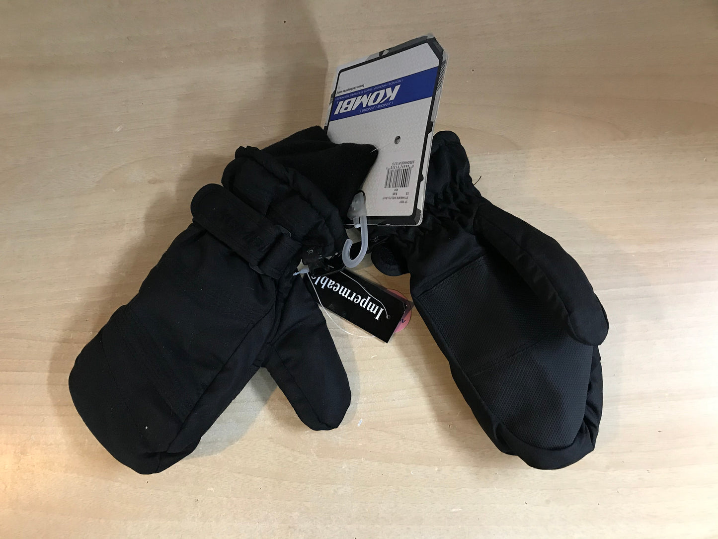 Winter Gloves and Mitts Child Size 12-14 Kombi Black NEW With Tags