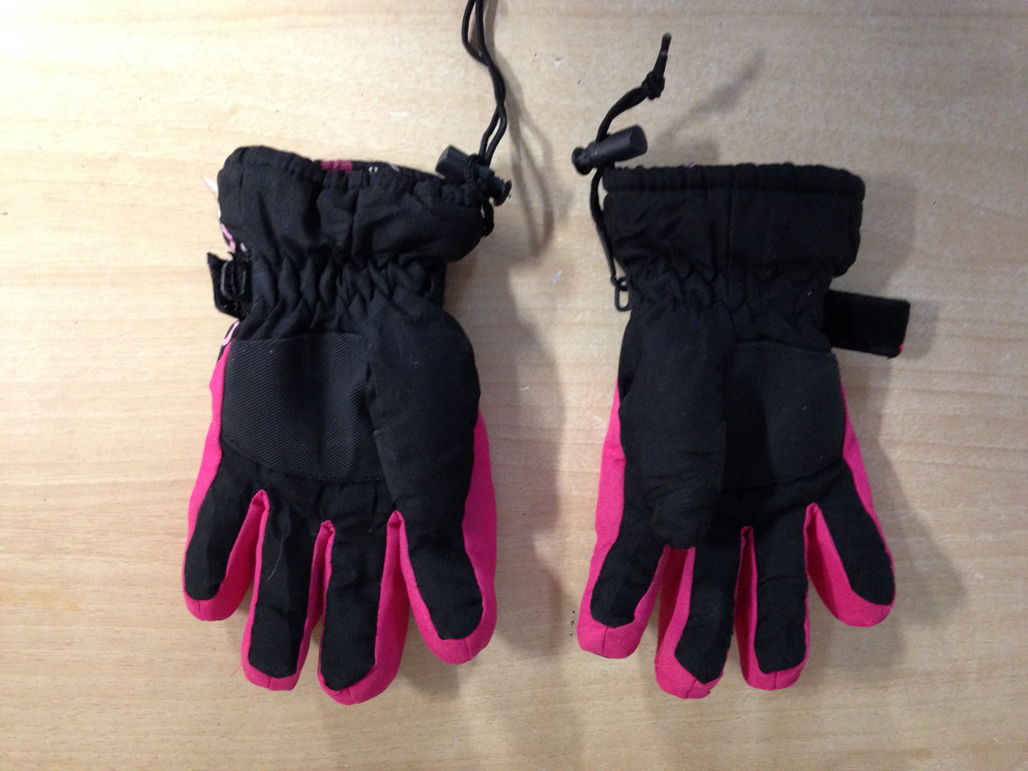 Winter Gloves and Mitts Child Size 4 PInk Black