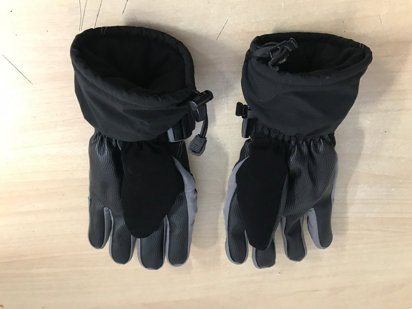 Winter Gloves and Mitts Men's Size Medium Black Grey As New
