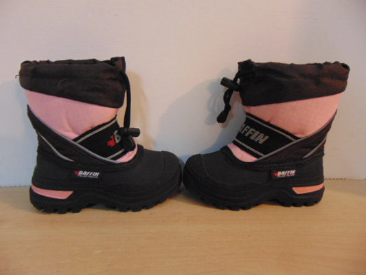 Winter Boots Child Size 8 Toddler Baffin Made For Deep Cold and Snow Pink Black With Liner